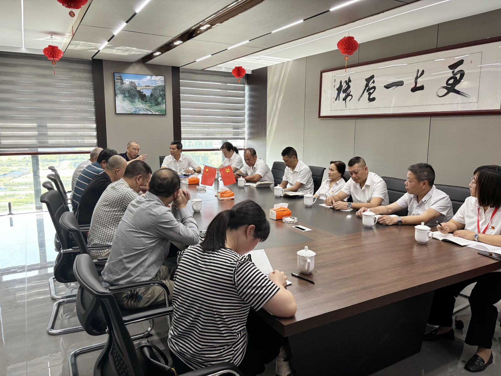 南平市建筑業(yè)協(xié)會(huì)黨支部、易順建工集團(tuán)有限公司黨支部聯(lián)合開展深入學(xué)習(xí)《中國共產(chǎn)黨紀(jì)律處分條例》